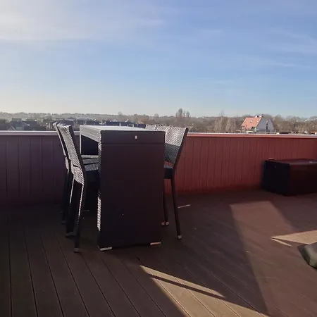 Attic Apartment In Nieuwpoort By Sandy Beaches, Cleaning Included Lägenhet